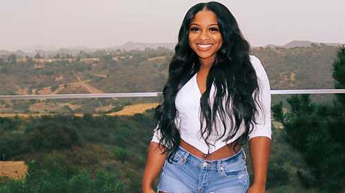 'It's the Waist for Me': Reginae Carter Flaunts Her Cute Outfit and Small Waist, and Fans Are Loving Her Body